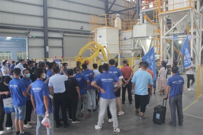 青龍家裝防水五周年慶 吹響3.0時代號角，引領(lǐng)互聯(lián)網(wǎng)銷售新浪潮